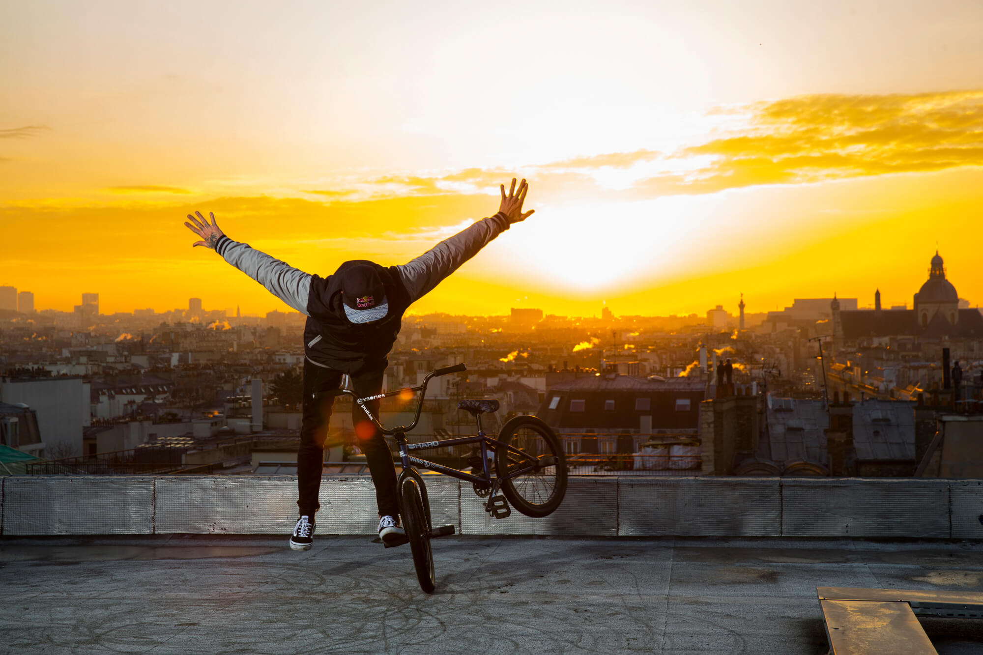 Matthias Dandois bmx sunset rooftop